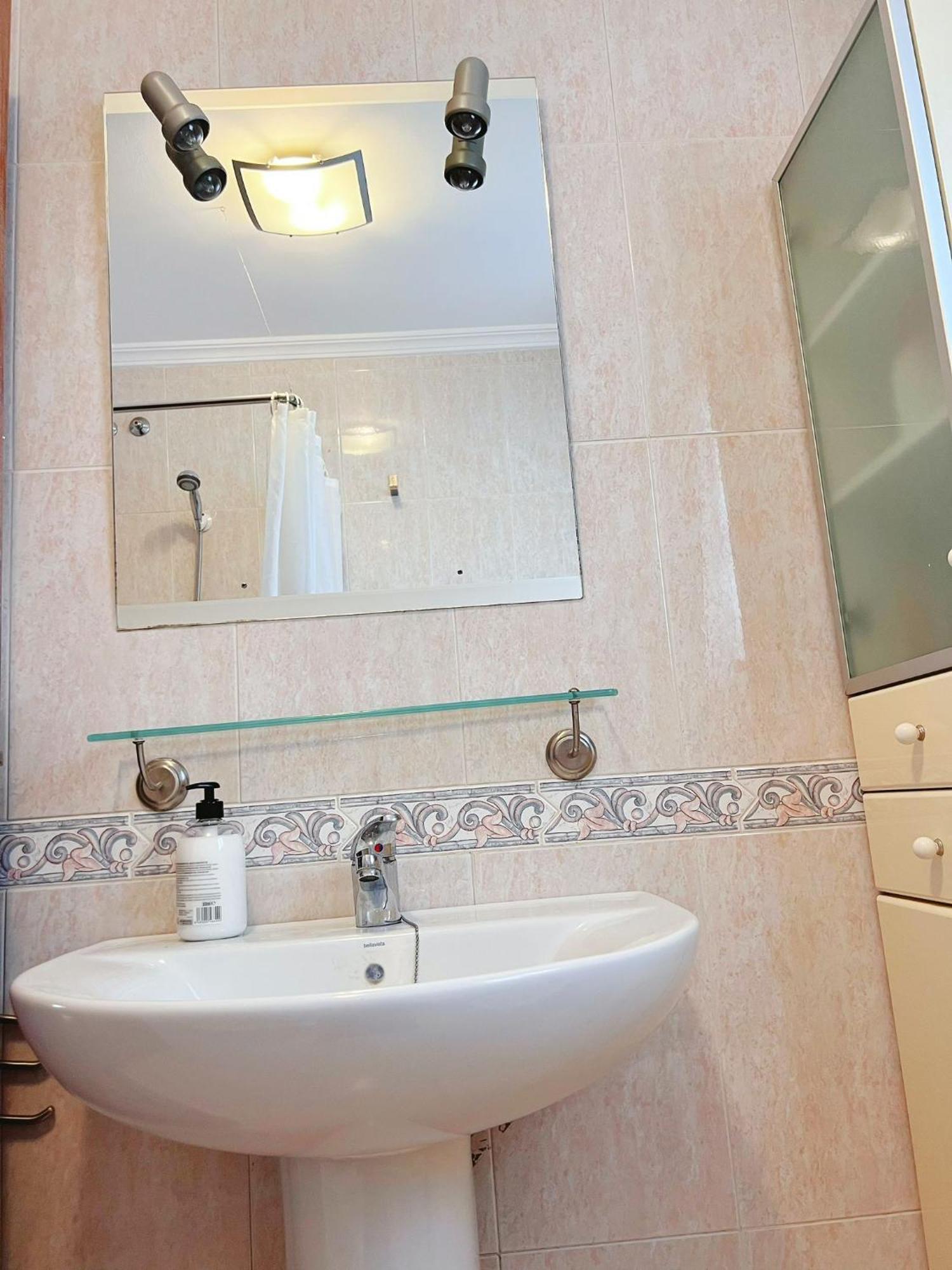 Habitacion Compartido Huelva Centro エクステリア 写真